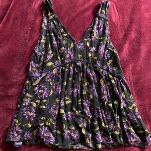 American Eagle Outfitters| Floral Blouse (L)